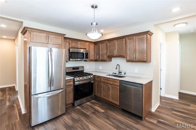 6019 Jackson Avenue, Berkeley, MO 63134