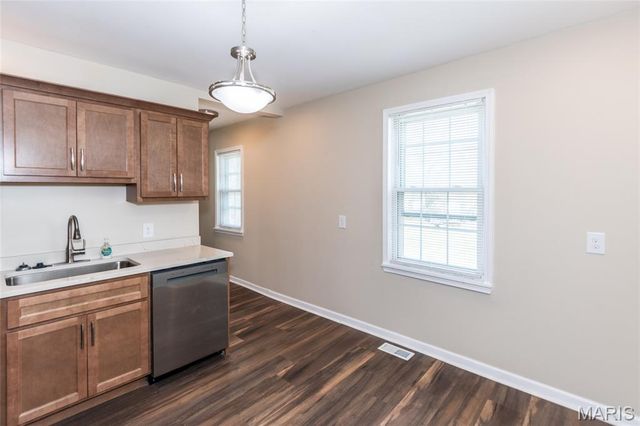 6019 Jackson Avenue, Berkeley, MO 63134