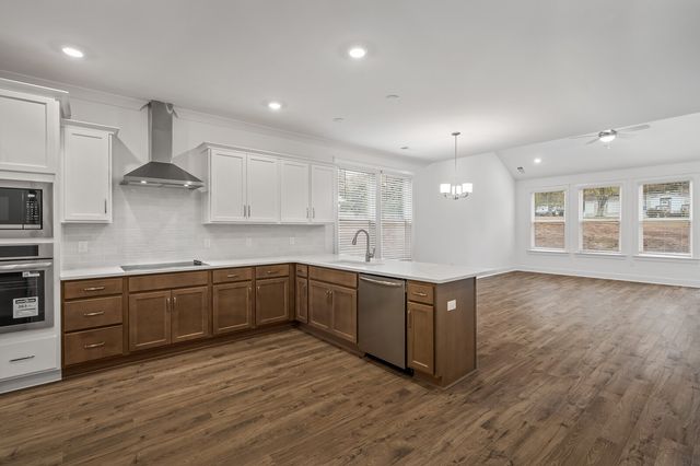 114 Portico Pl, La Vergne, TN 37086