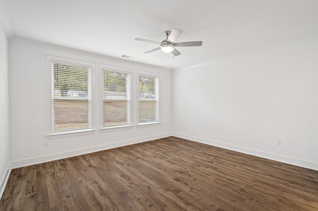 114 Portico Pl, La Vergne, TN 37086