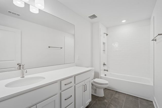 114 Portico Pl, La Vergne, TN 37086