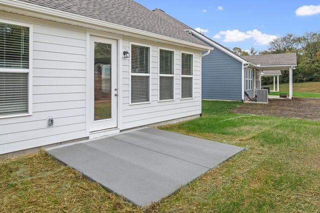 114 Portico Pl, La Vergne, TN 37086