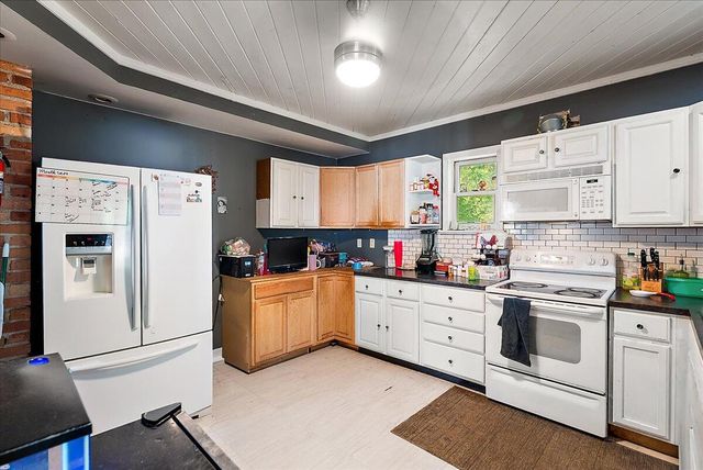 3535 Willyard Street, Hamilton, MI 49419