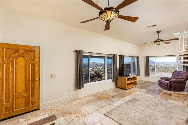 39330 Gray Squirrel, Temecula, CA 92592