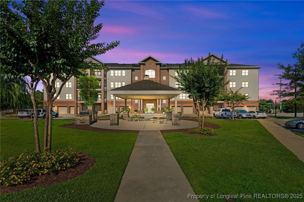 220-404 Hugh Shelton Loop 404, Fayetteville, NC 28301