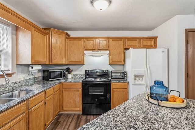 2252 & 2254 E Cinnamon Way, Fayetteville, AR 72703