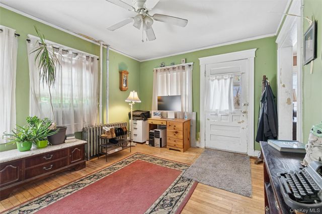 73 Redmond Avenue, Bay Shore, NY 11706