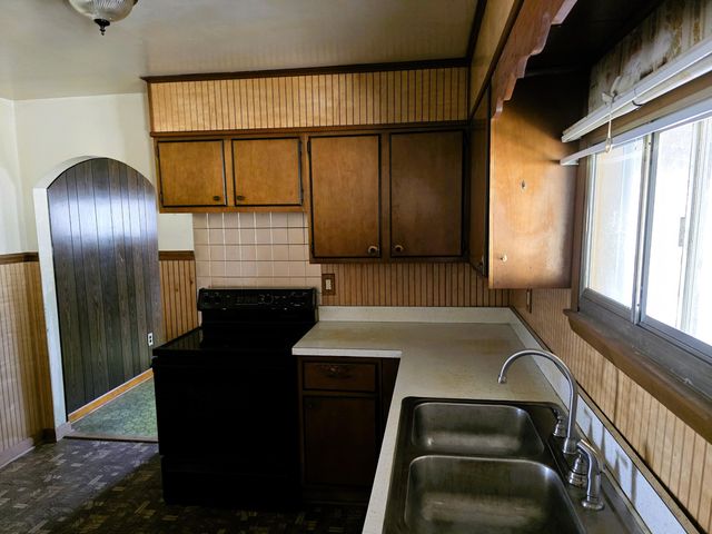 N 723 Greenbrier AVE, Covington, VA 24426