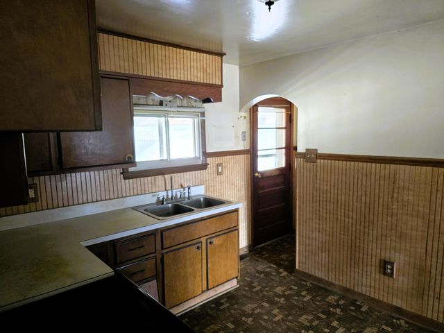 N 723 Greenbrier AVE, Covington, VA 24426