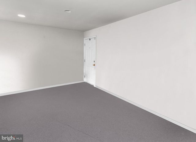 5009 D ST SE #202, Washington, DC 20019