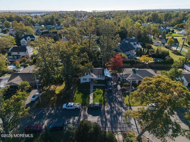 308 Lenape Trail, Brielle, NJ 08730