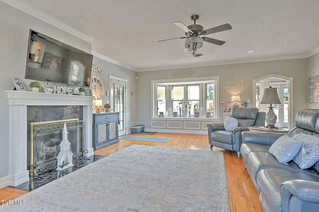 414 Carter Hill Road, Piney Flats, TN 37686