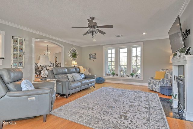 414 Carter Hill Road, Piney Flats, TN 37686