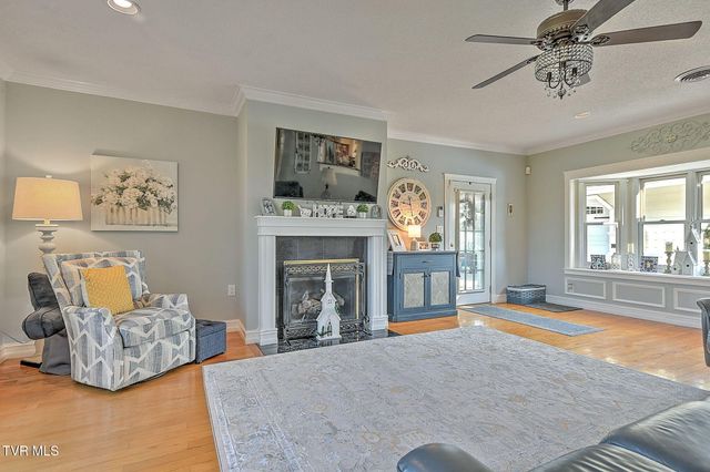 414 Carter Hill Road, Piney Flats, TN 37686