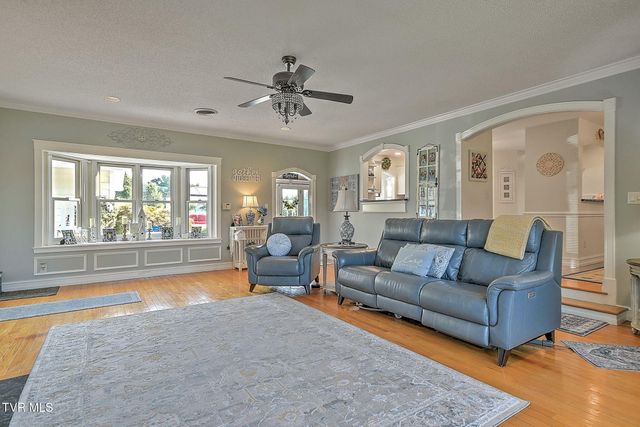 414 Carter Hill Road, Piney Flats, TN 37686