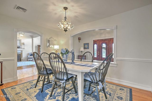 414 Carter Hill Road, Piney Flats, TN 37686