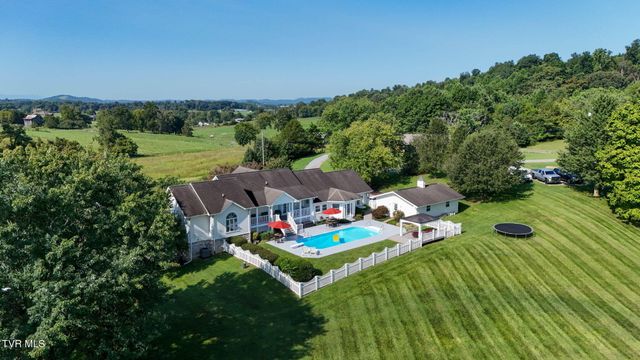 414 Carter Hill Road, Piney Flats, TN 37686