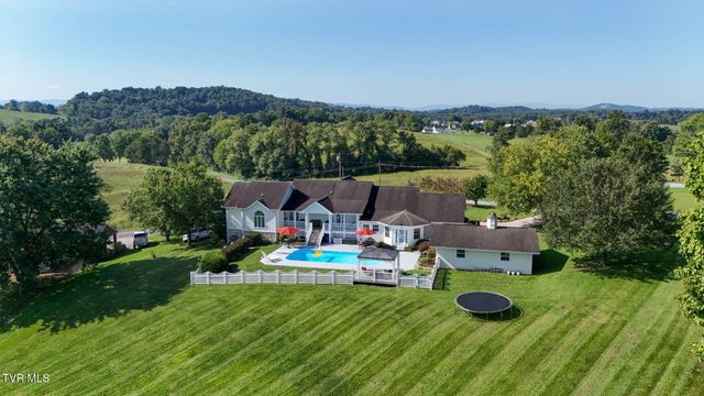 414 Carter Hill Road, Piney Flats, TN 37686