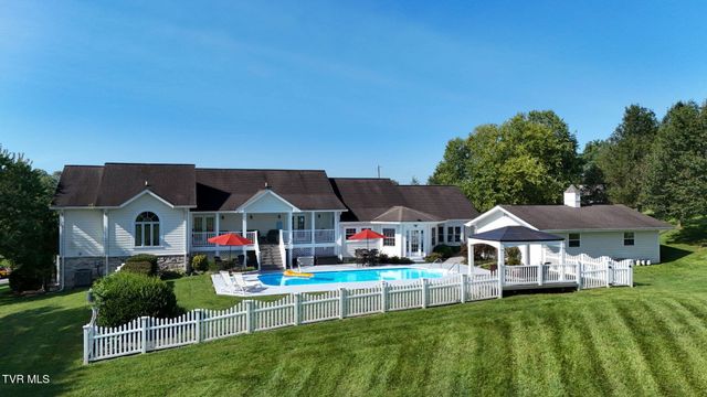 414 Carter Hill Road, Piney Flats, TN 37686