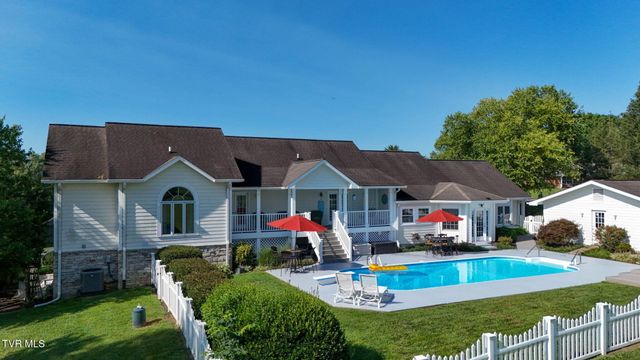 414 Carter Hill Road, Piney Flats, TN 37686