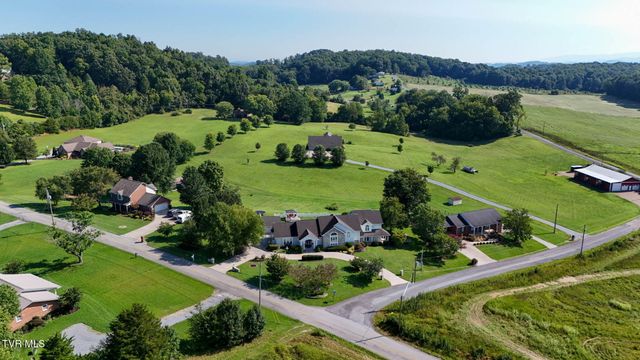 414 Carter Hill Road, Piney Flats, TN 37686