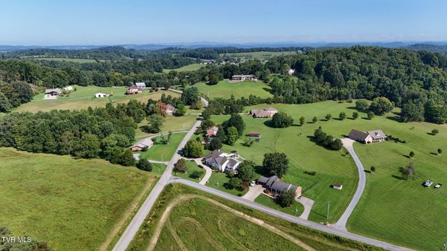 414 Carter Hill Road, Piney Flats, TN 37686