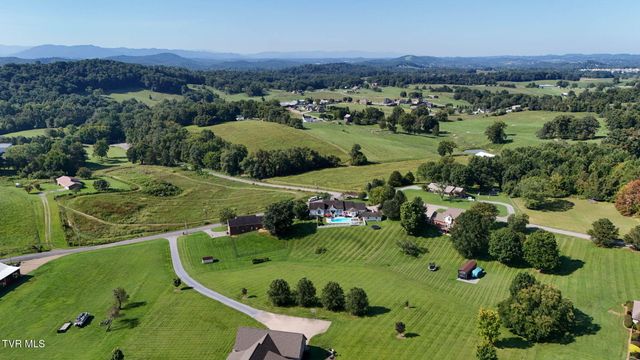 414 Carter Hill Road, Piney Flats, TN 37686