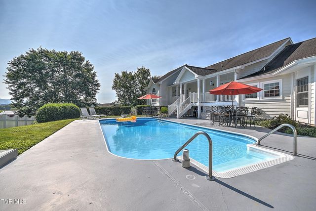 414 Carter Hill Road, Piney Flats, TN 37686