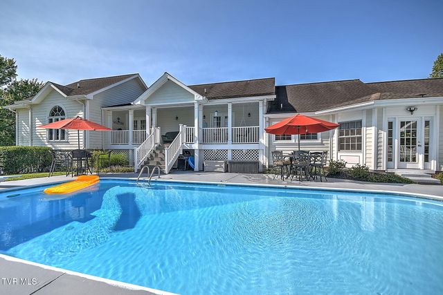 414 Carter Hill Road, Piney Flats, TN 37686