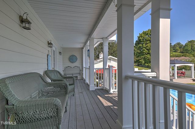414 Carter Hill Road, Piney Flats, TN 37686