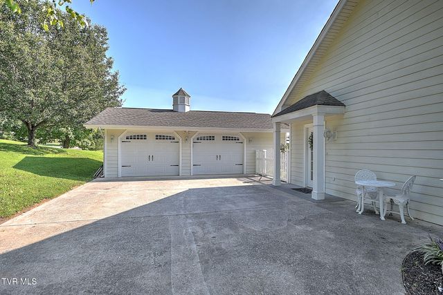 414 Carter Hill Road, Piney Flats, TN 37686