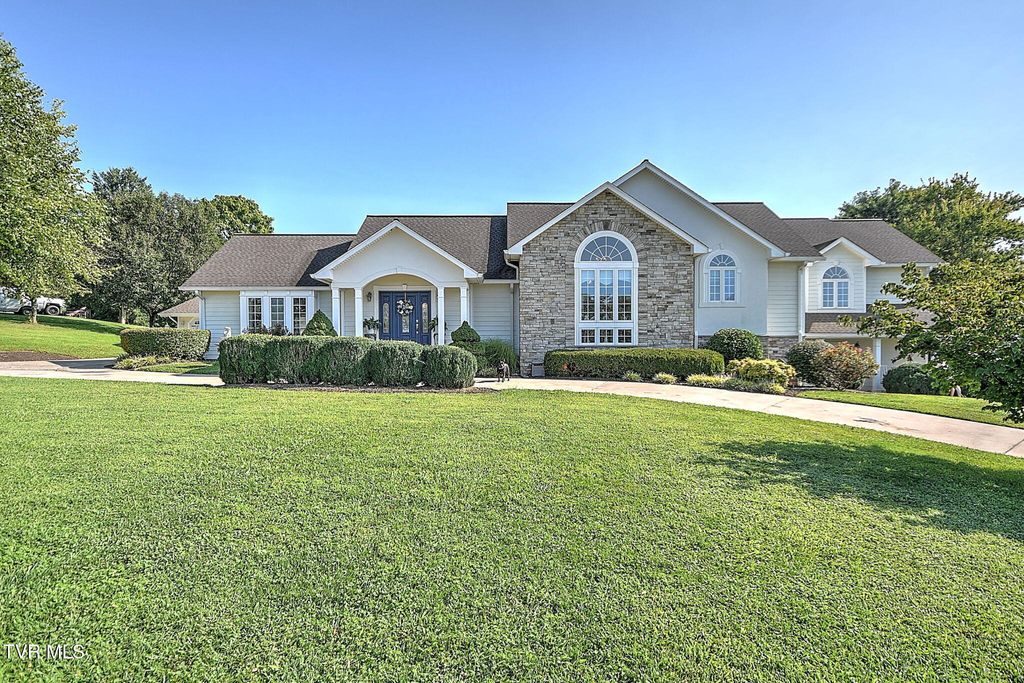 414 Carter Hill Road, Piney Flats, TN 37686