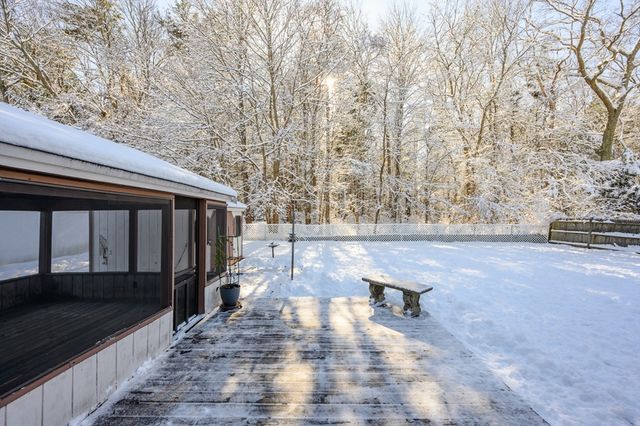 95 Rindone St, Holbrook, MA 02343