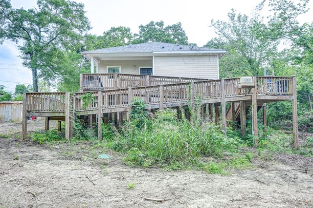 301 Bayou Drive, Channelview, TX 77530