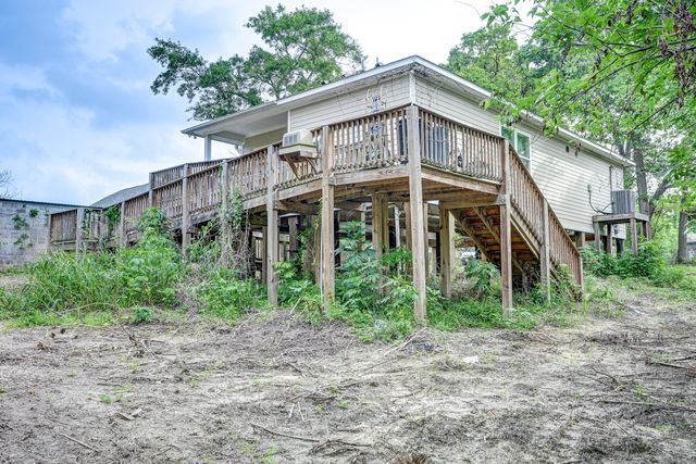 301 Bayou Drive, Channelview, TX 77530