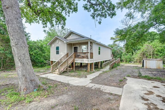 301 Bayou Drive, Channelview, TX 77530