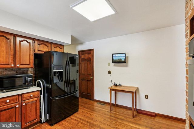 412 MARSTELLER RD, New Park, PA 17352