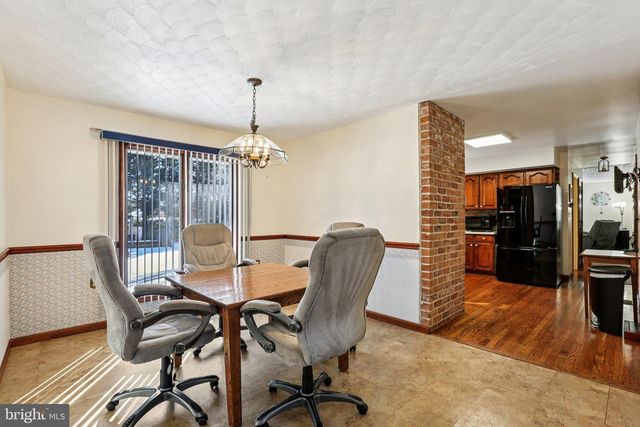 412 MARSTELLER RD, New Park, PA 17352