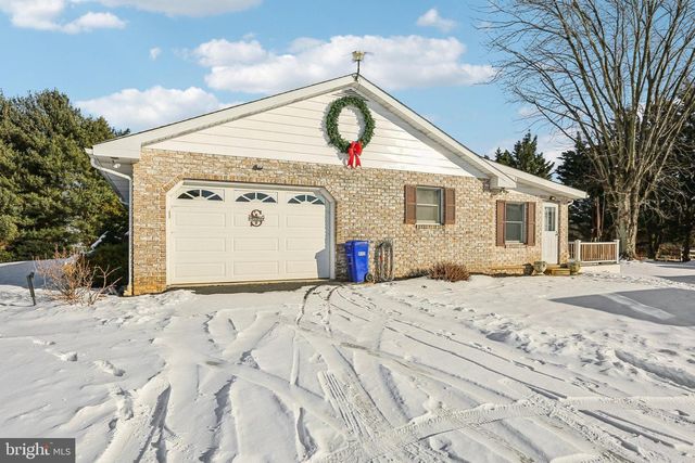 412 MARSTELLER RD, New Park, PA 17352