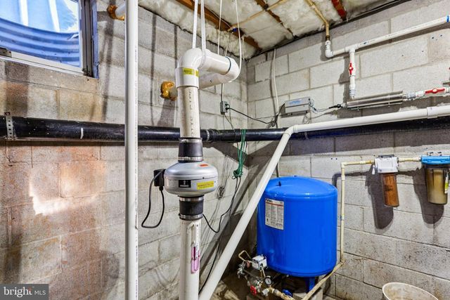 412 MARSTELLER RD, New Park, PA 17352