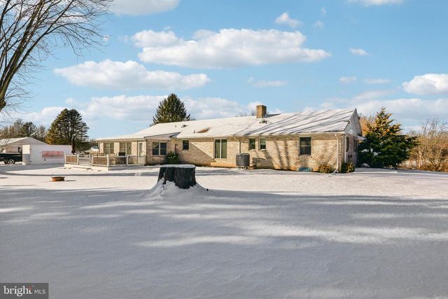 412 MARSTELLER RD, New Park, PA 17352