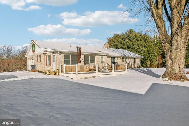 412 MARSTELLER RD, New Park, PA 17352