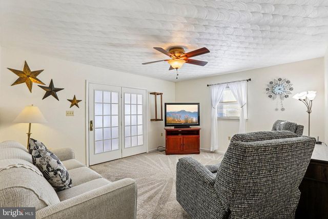 412 MARSTELLER RD, New Park, PA 17352