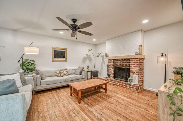 3334 N Harrison, Fresno, CA 93704