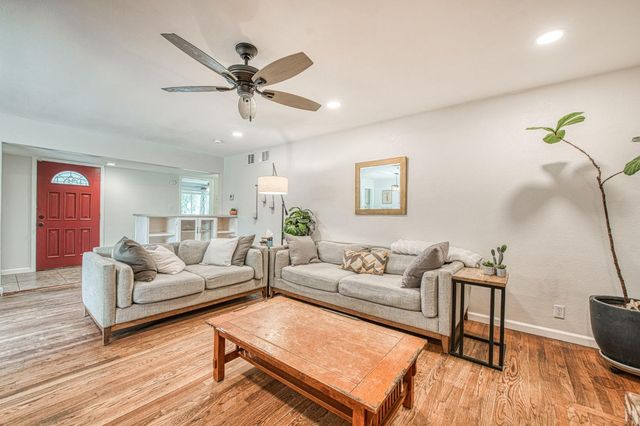 3334 N Harrison, Fresno, CA 93704