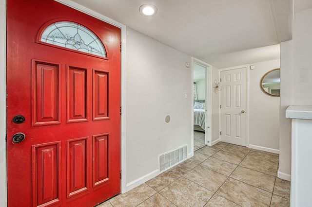 3334 N Harrison, Fresno, CA 93704