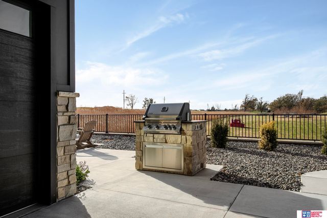 902 S Lakeview Way, Ashland, NE 68003