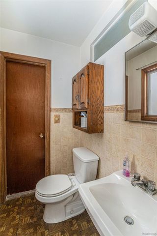 4418 Ashlawn Drive, Flint Charter Township, MI 48507