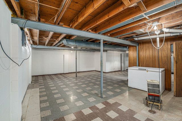 4418 Ashlawn Drive, Flint Charter Township, MI 48507