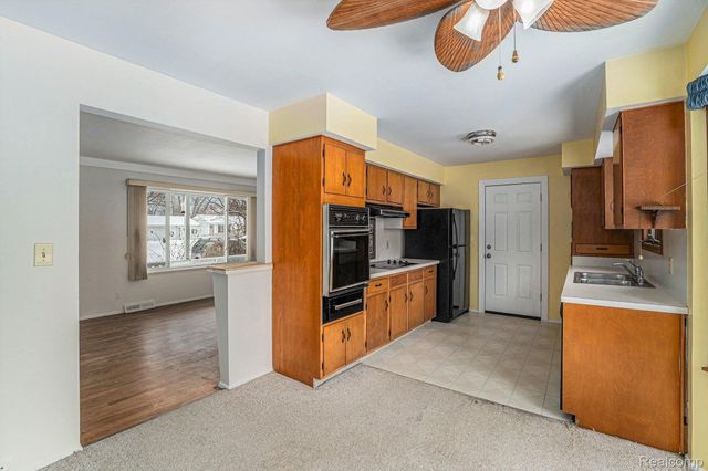 4418 Ashlawn Drive, Flint Charter Township, MI 48507